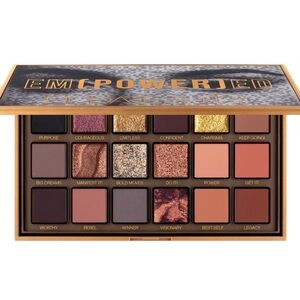 HUDA Eyeshadow Pallet